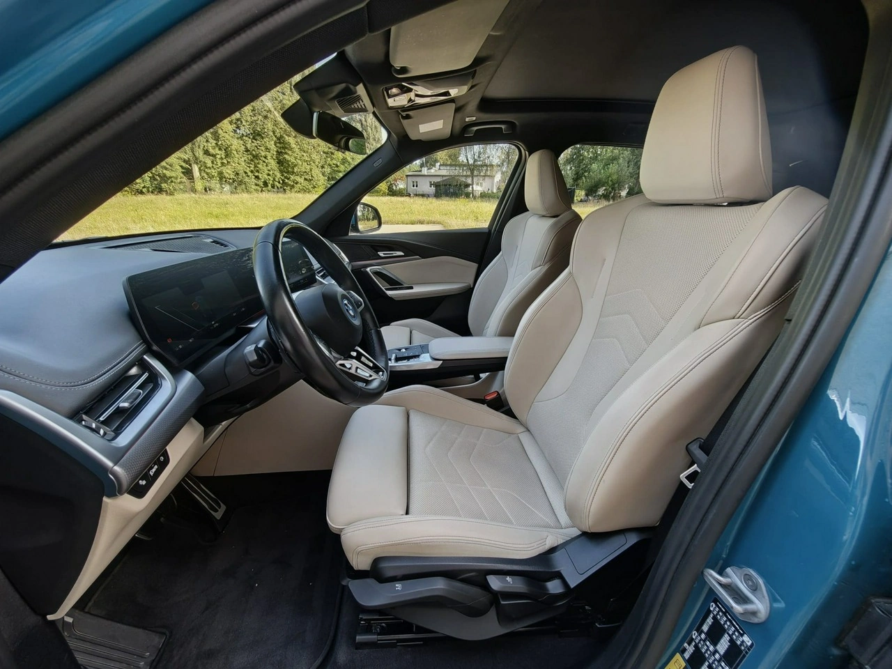 BMW iX1 - Zdjęcie 12