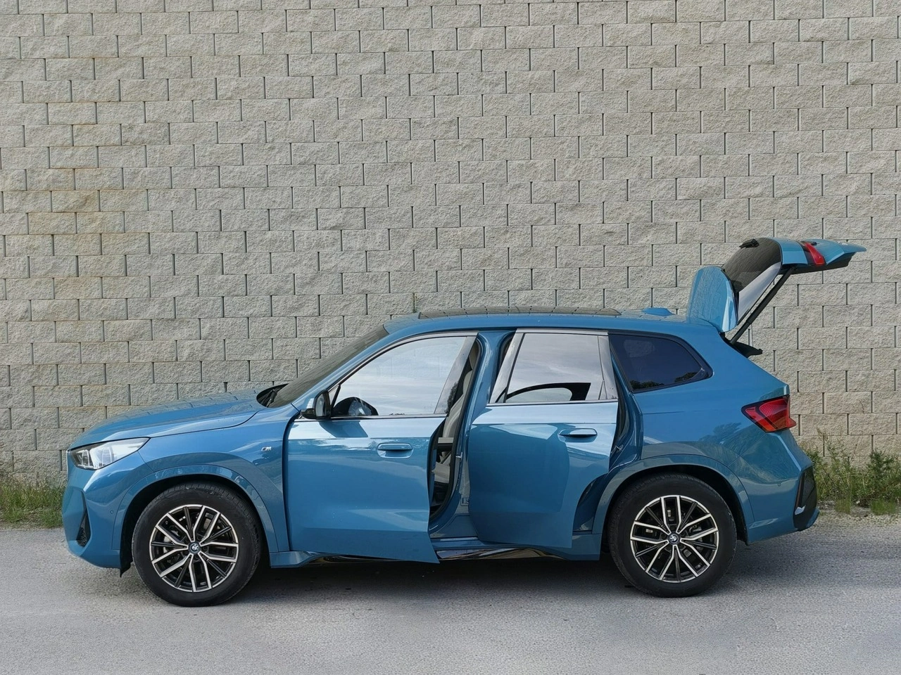 BMW iX1 - Zdjęcie 8