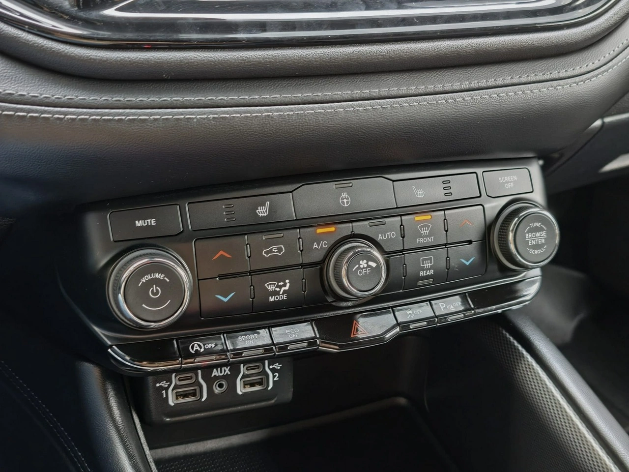 Dodge Durango - Zdjęcie 33