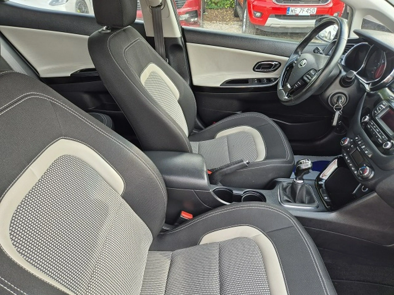 Kia Ceed - Zdjęcie 17