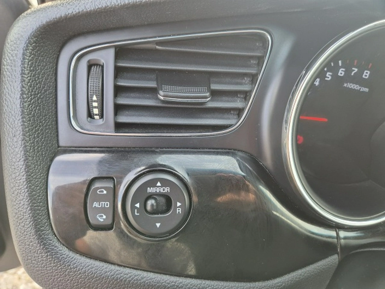 Kia Ceed - Zdjęcie 23