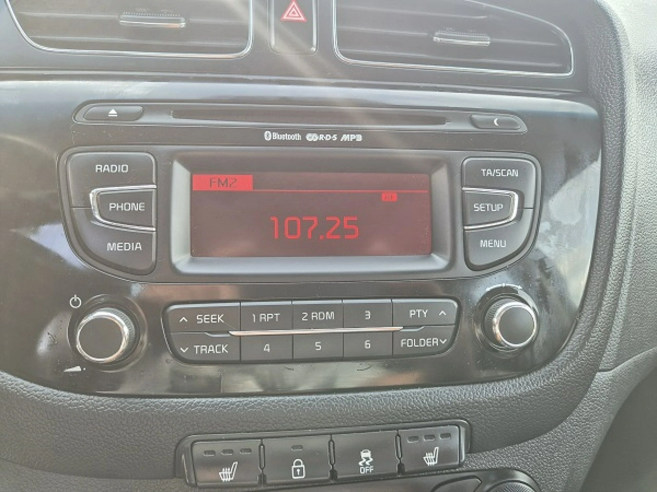 Kia Ceed - Zdjęcie 34