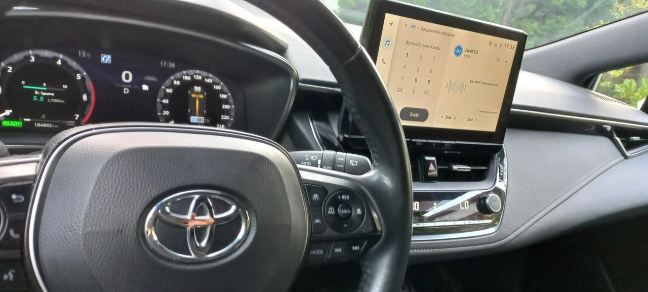 Toyota Corolla - Zdjęcie 11