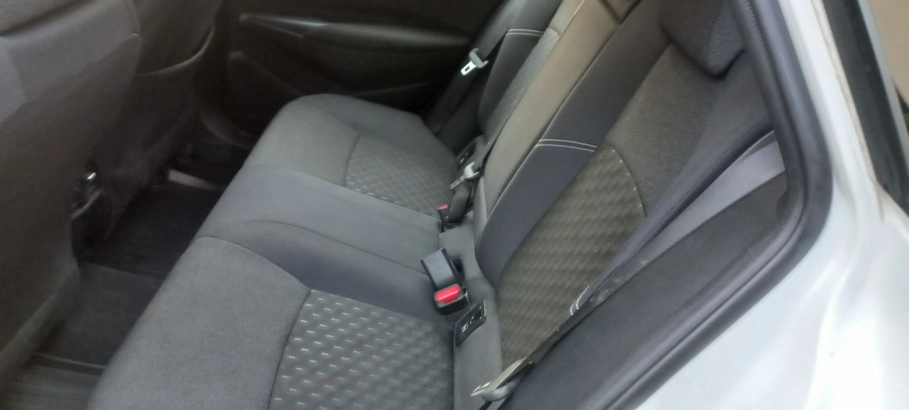 Toyota Corolla - Zdjęcie 23