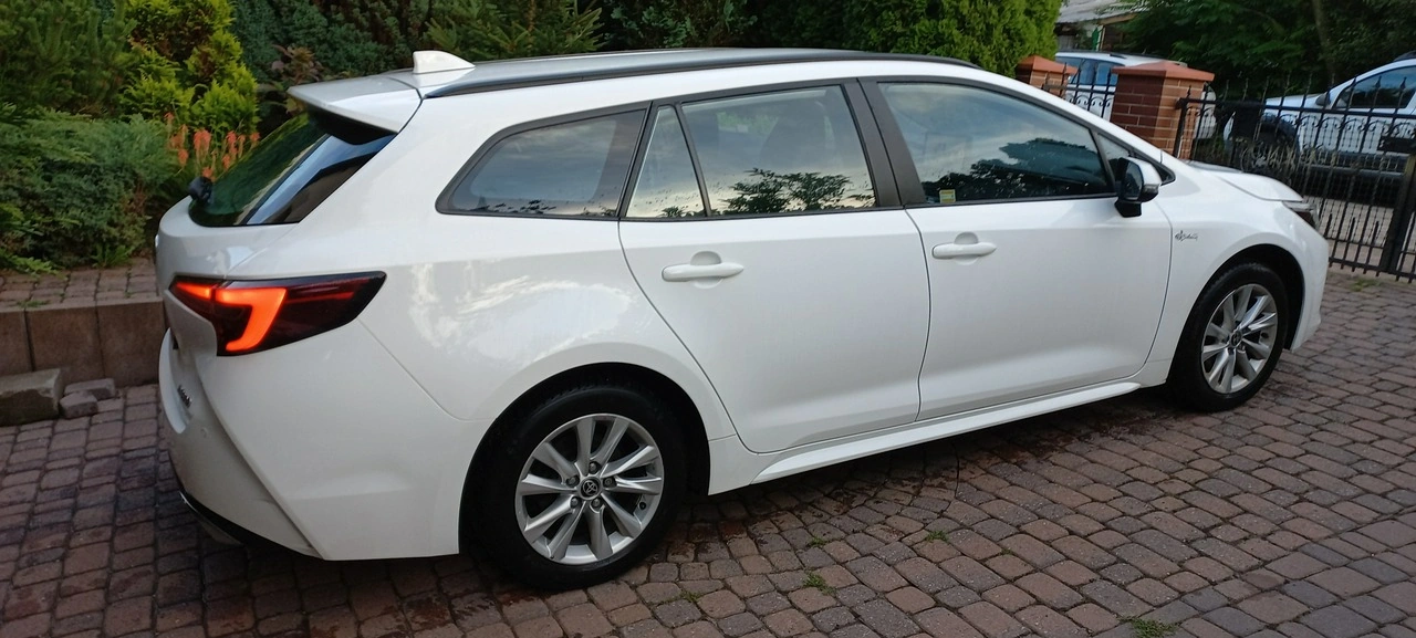 Toyota Corolla - Zdjęcie 35