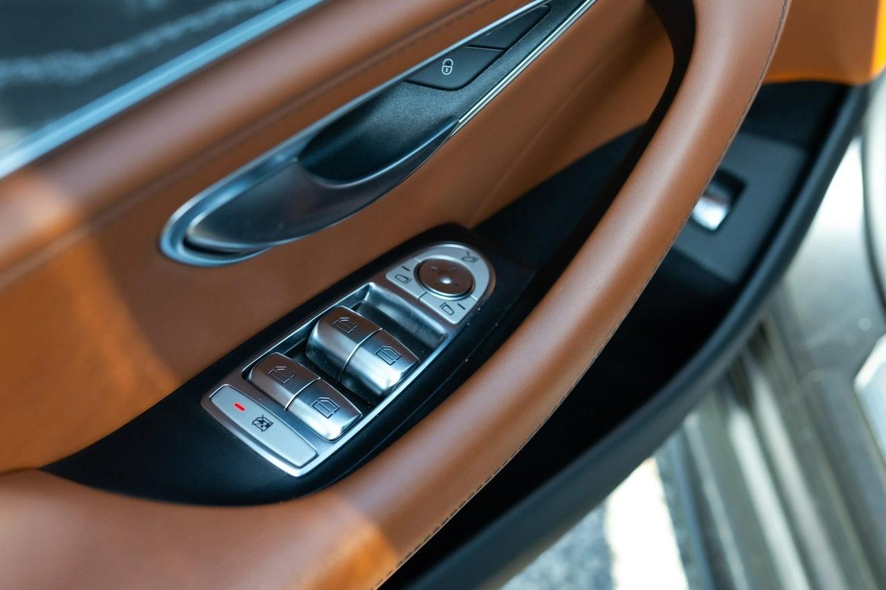 Mercedes AMG GT - Zdjęcie 25