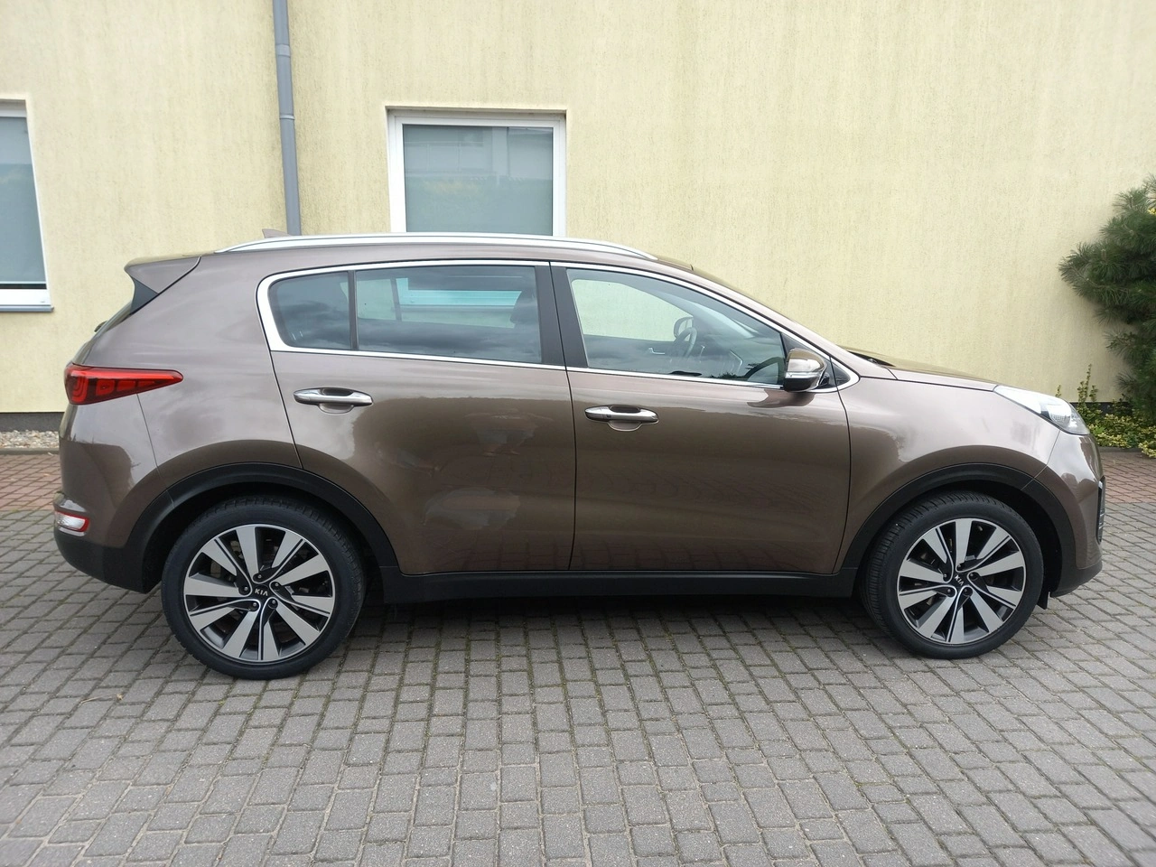 Kia Sportage - Zdjęcie 9