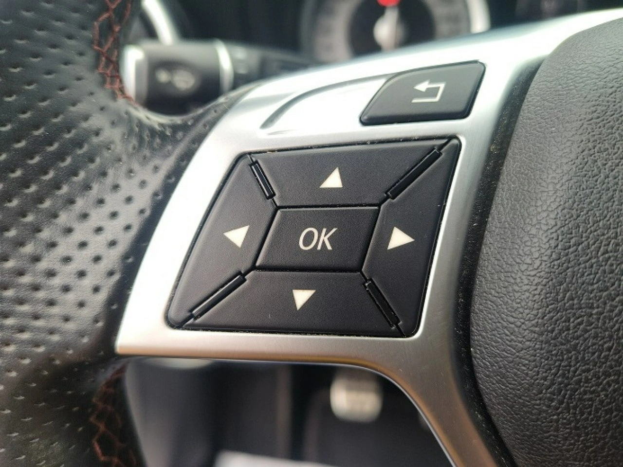 Mercedes A 180 - Zdjęcie 25