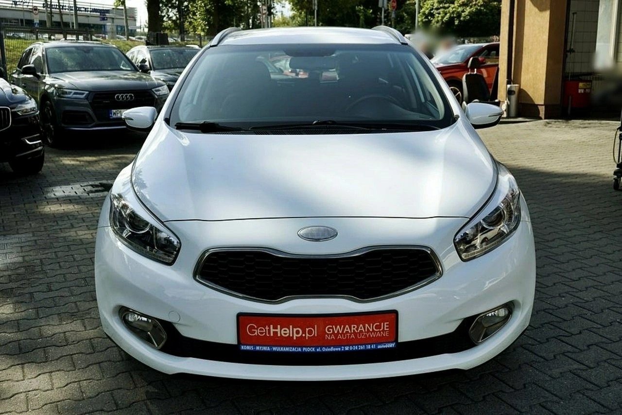 Kia Ceed - Zdjęcie 9