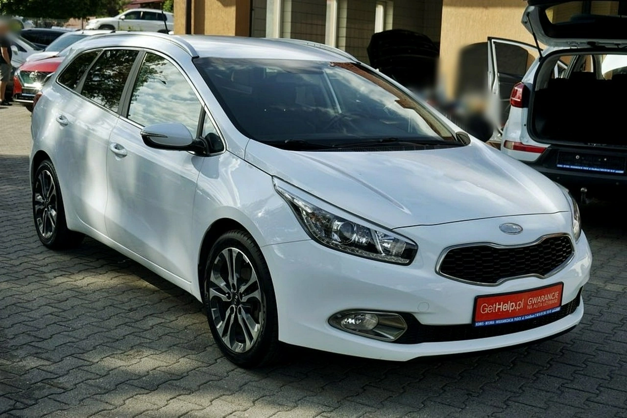 Kia Ceed - Zdjęcie 10