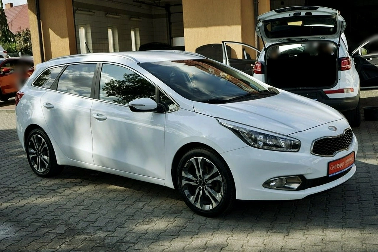 Kia Ceed - Zdjęcie 11