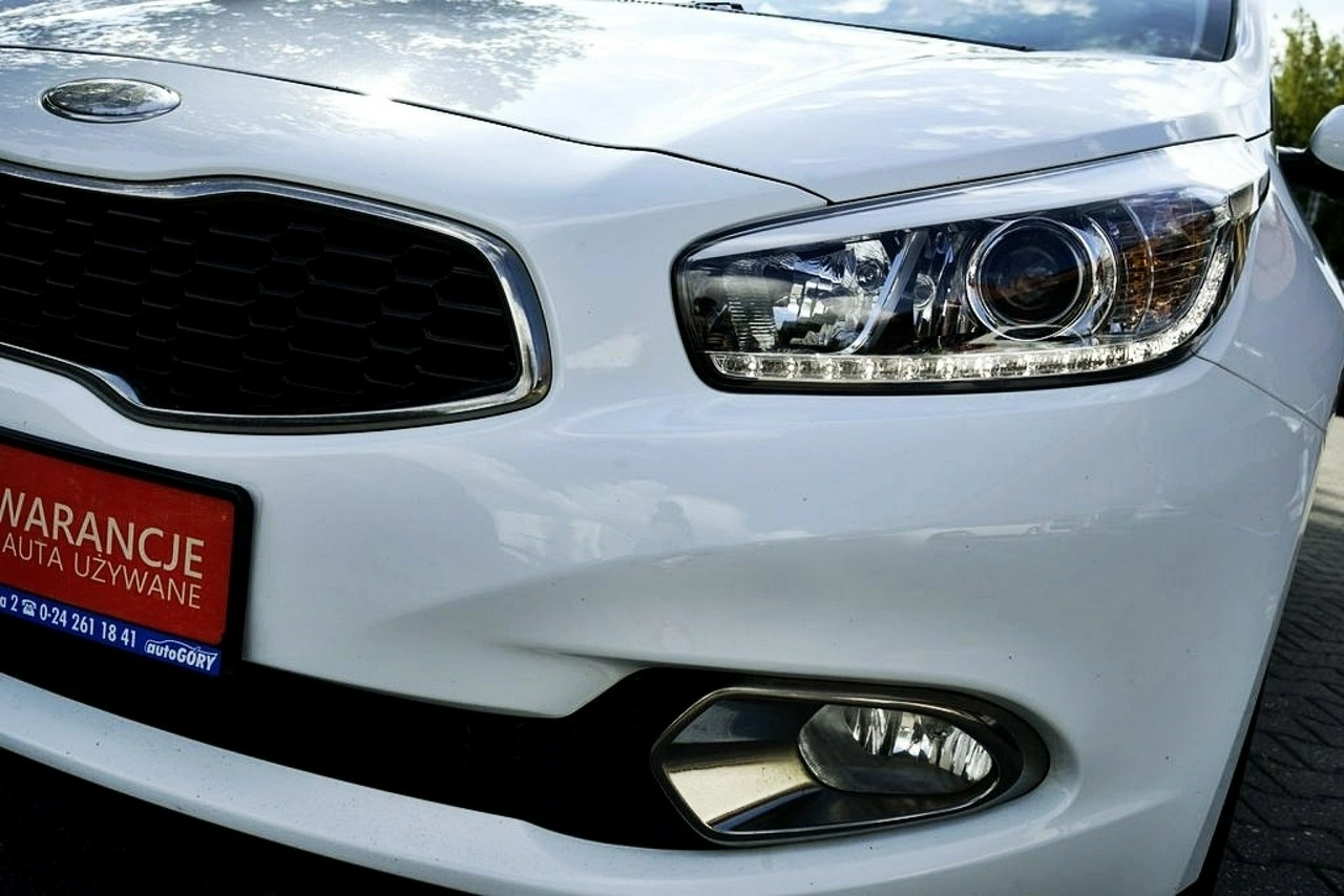Kia Ceed - Zdjęcie 12