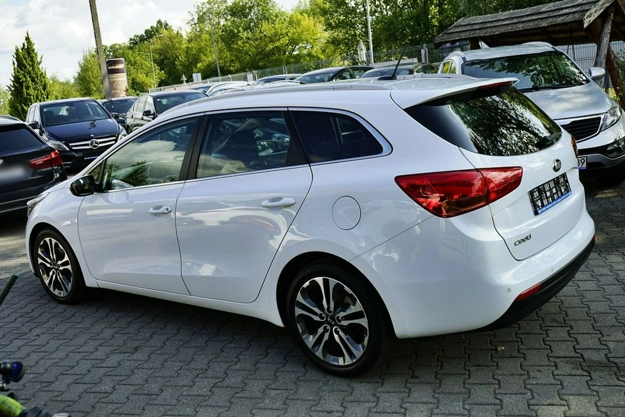 Kia Ceed - Zdjęcie 2