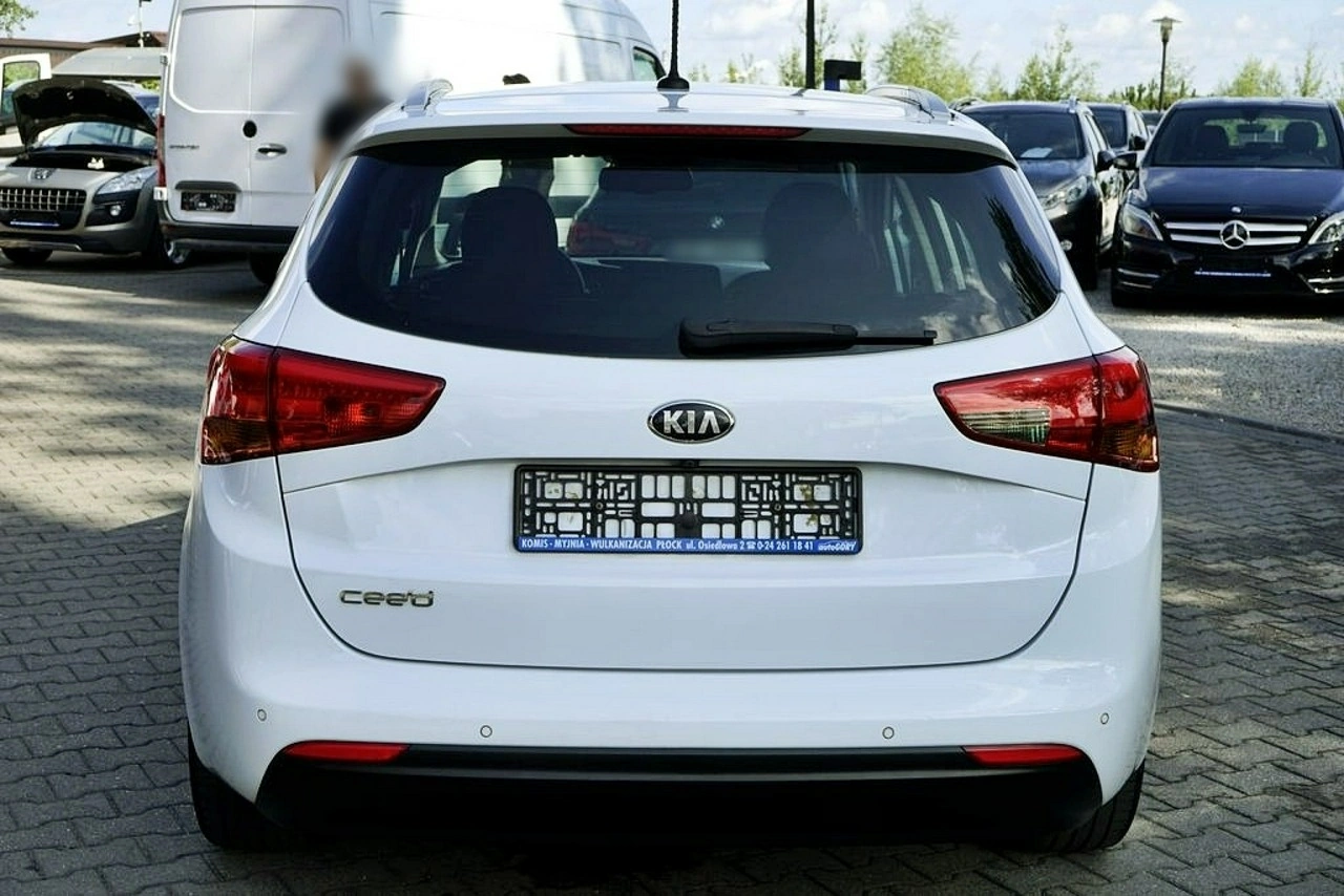Kia Ceed - Zdjęcie 4