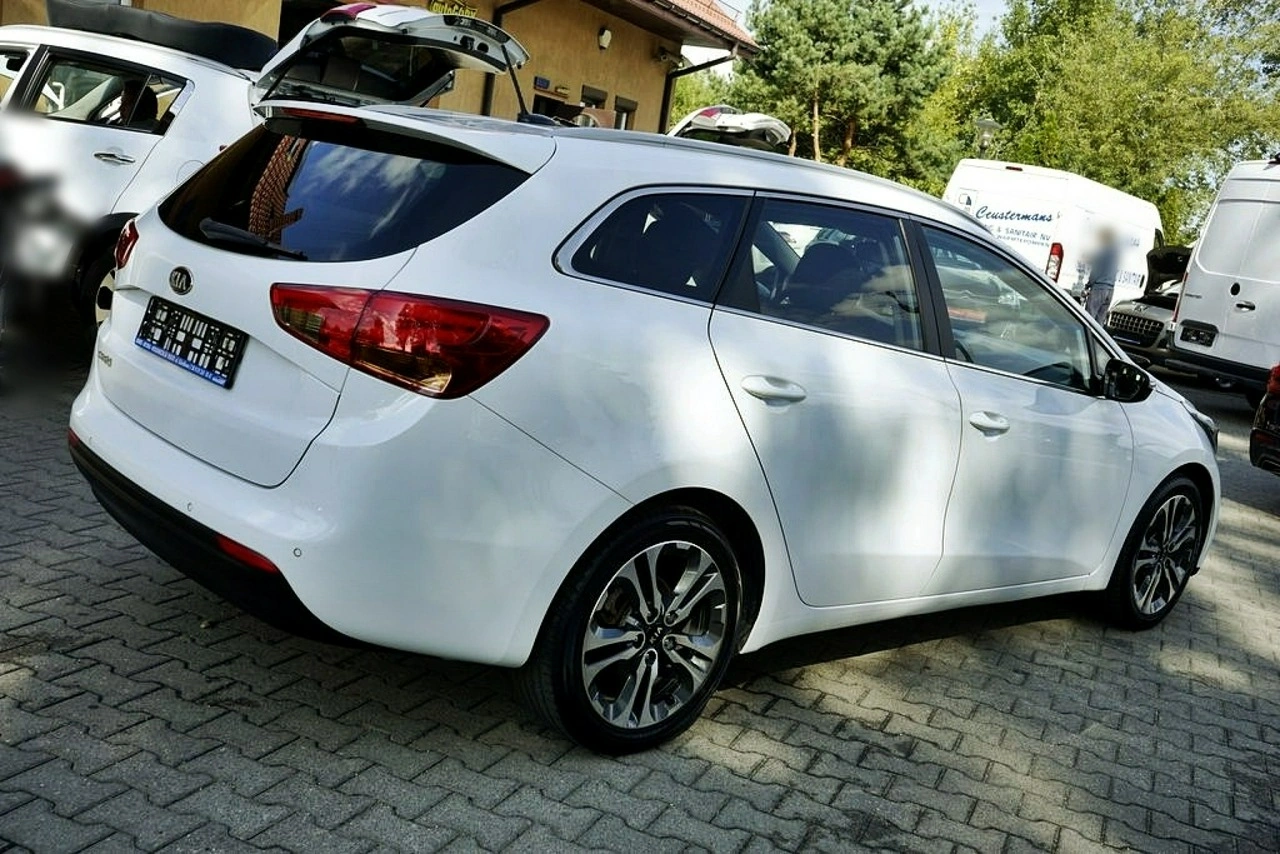 Kia Ceed - Zdjęcie 6