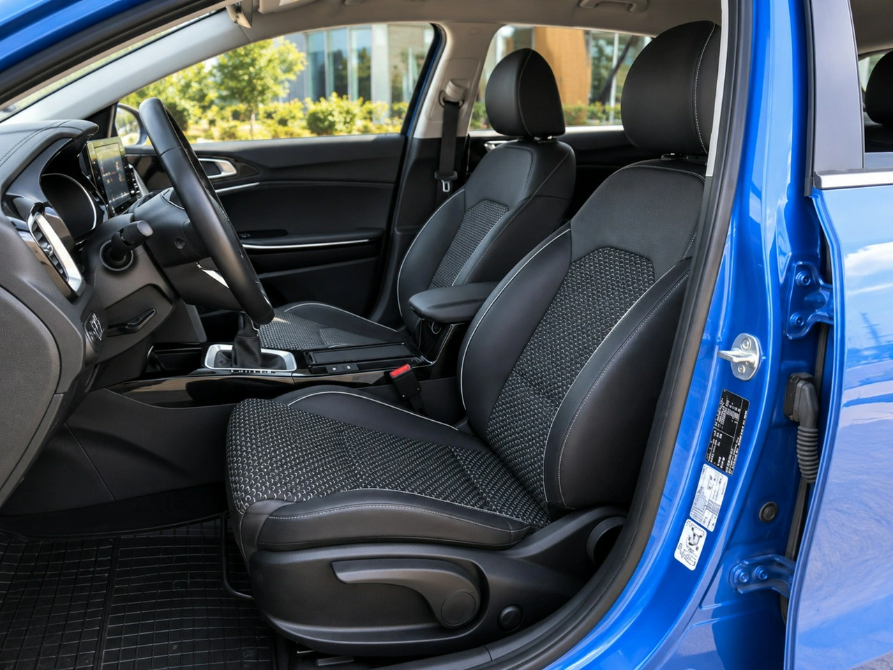 Kia Ceed - Zdjęcie 9