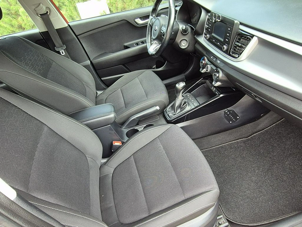 Kia Rio - Zdjęcie 8