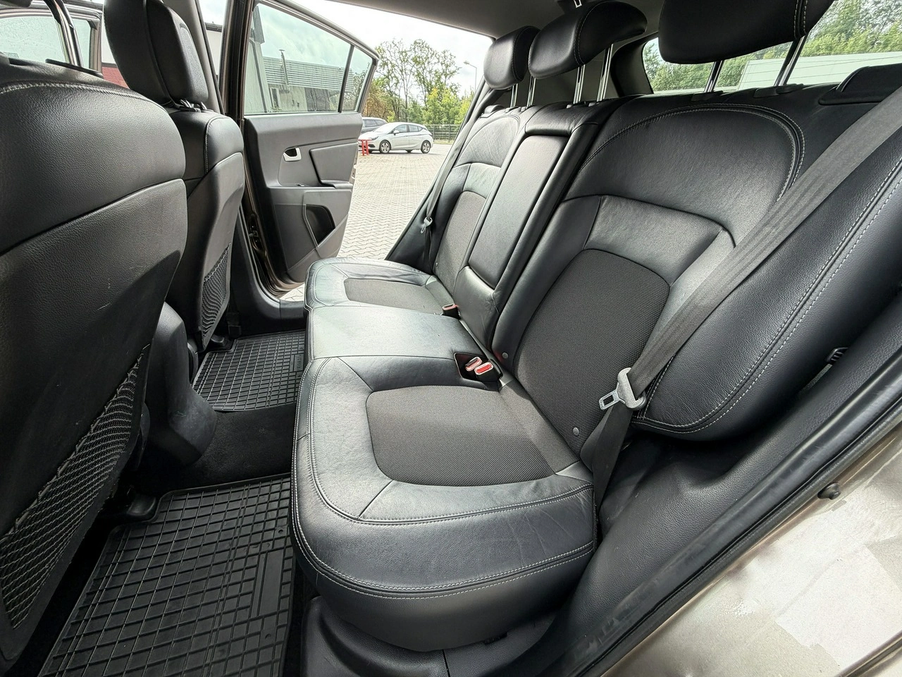 Kia Sportage - Zdjęcie 12