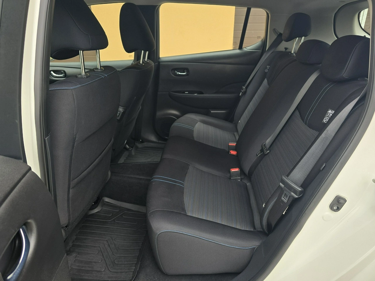 Nissan Leaf - Zdjęcie 10