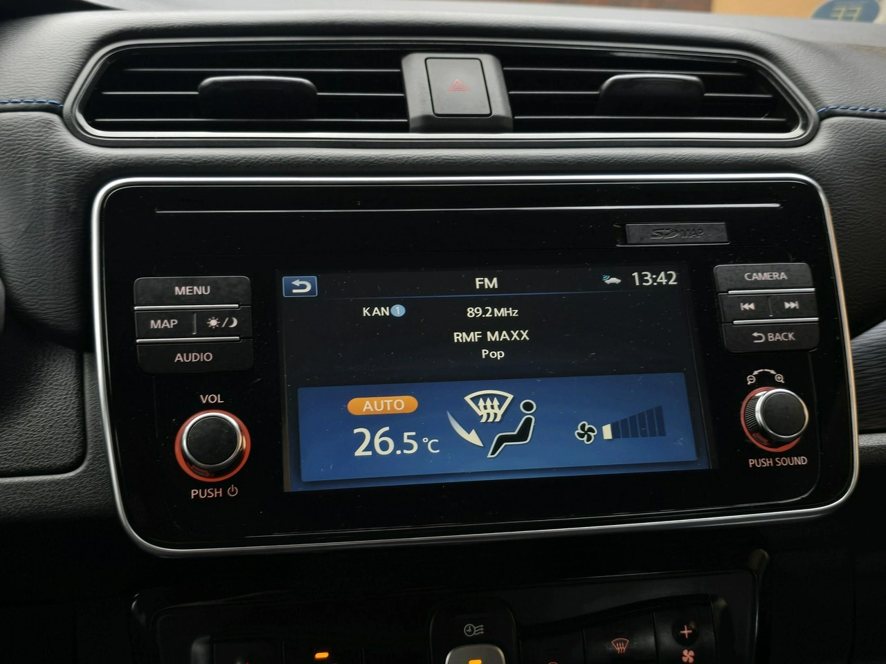 Nissan Leaf - Zdjęcie 13