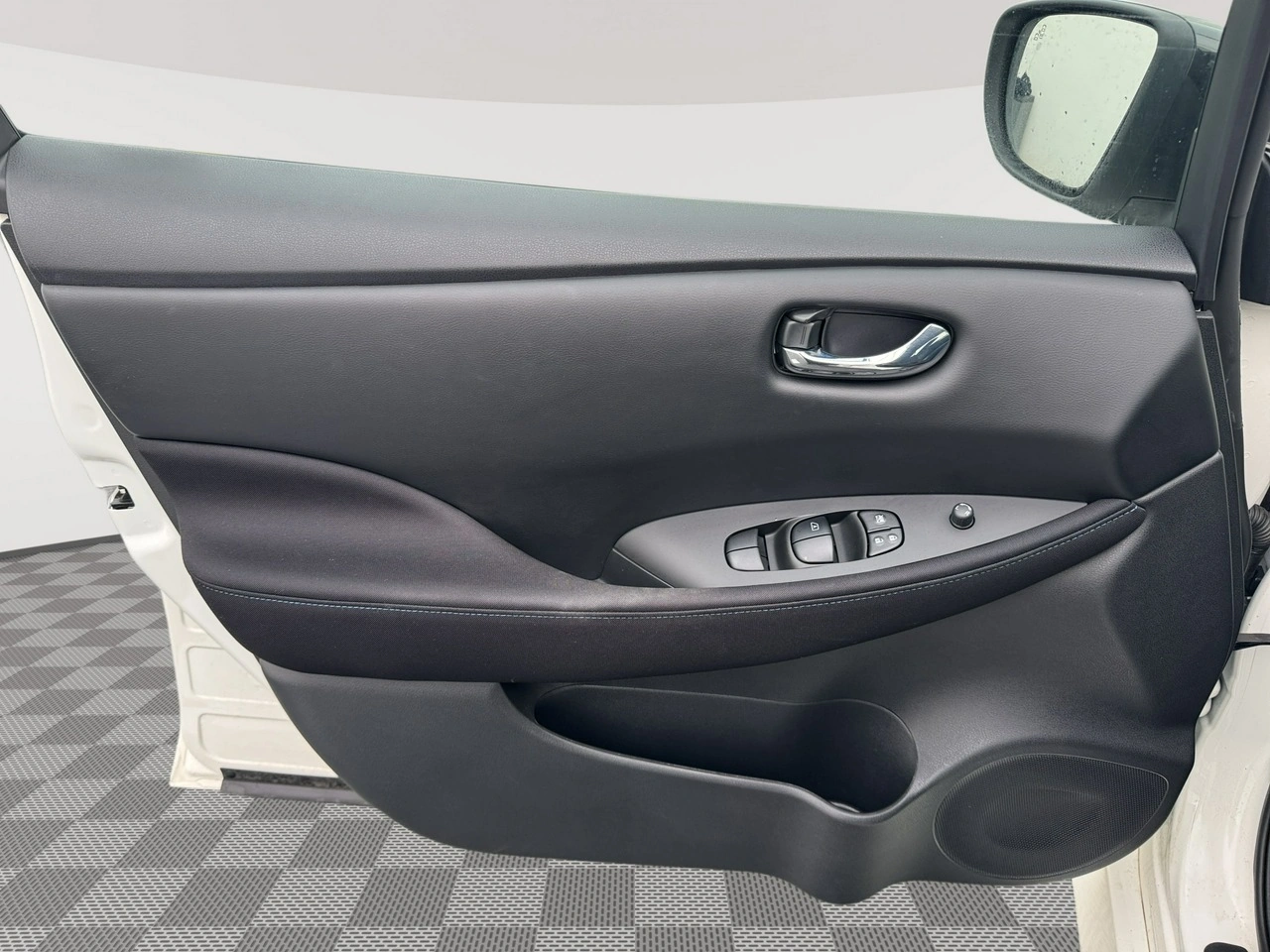 Nissan Leaf - Zdjęcie 9
