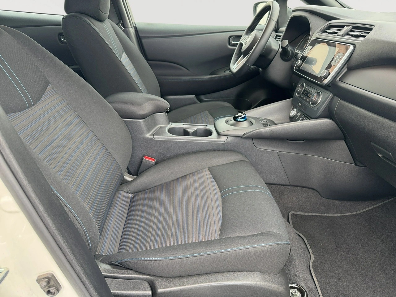 Nissan Leaf - Zdjęcie 23