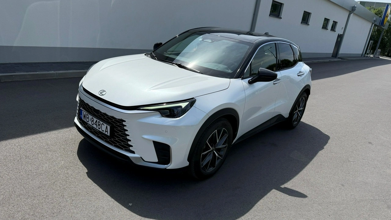 Lexus LBX - Zdjęcie 9