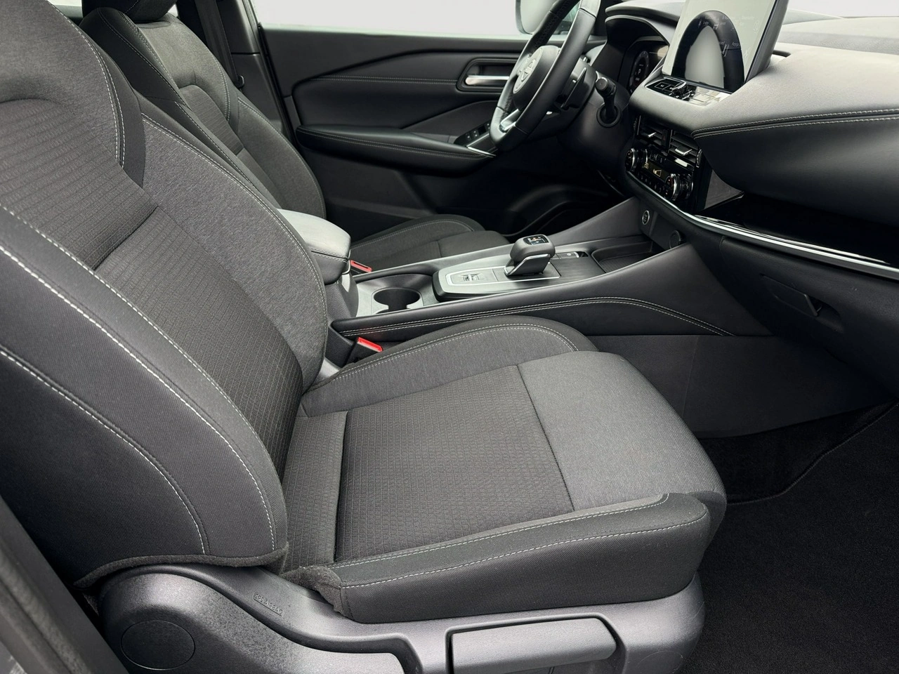 Nissan Qashqai - Zdjęcie 24