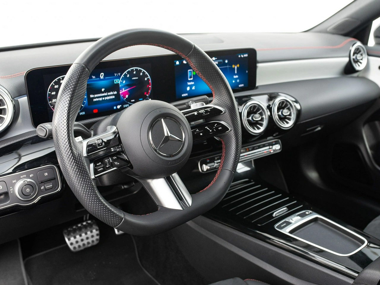 Mercedes CLA 200 - Zdjęcie 5