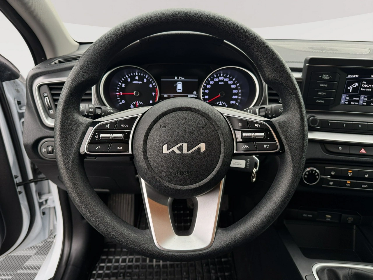 Kia Ceed - Zdjęcie 13