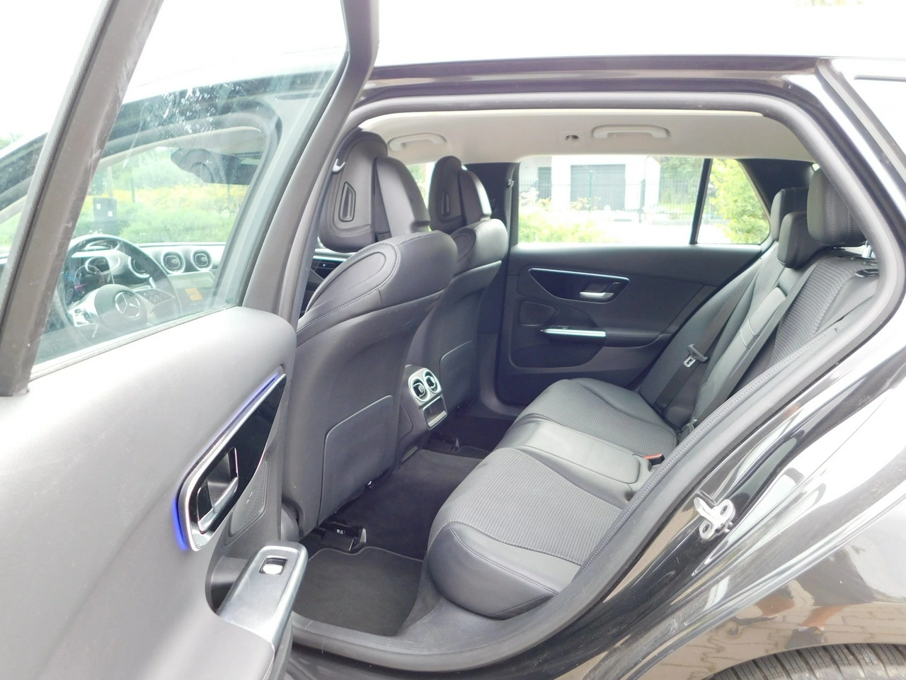 Mercedes C 220 - Zdjęcie 9
