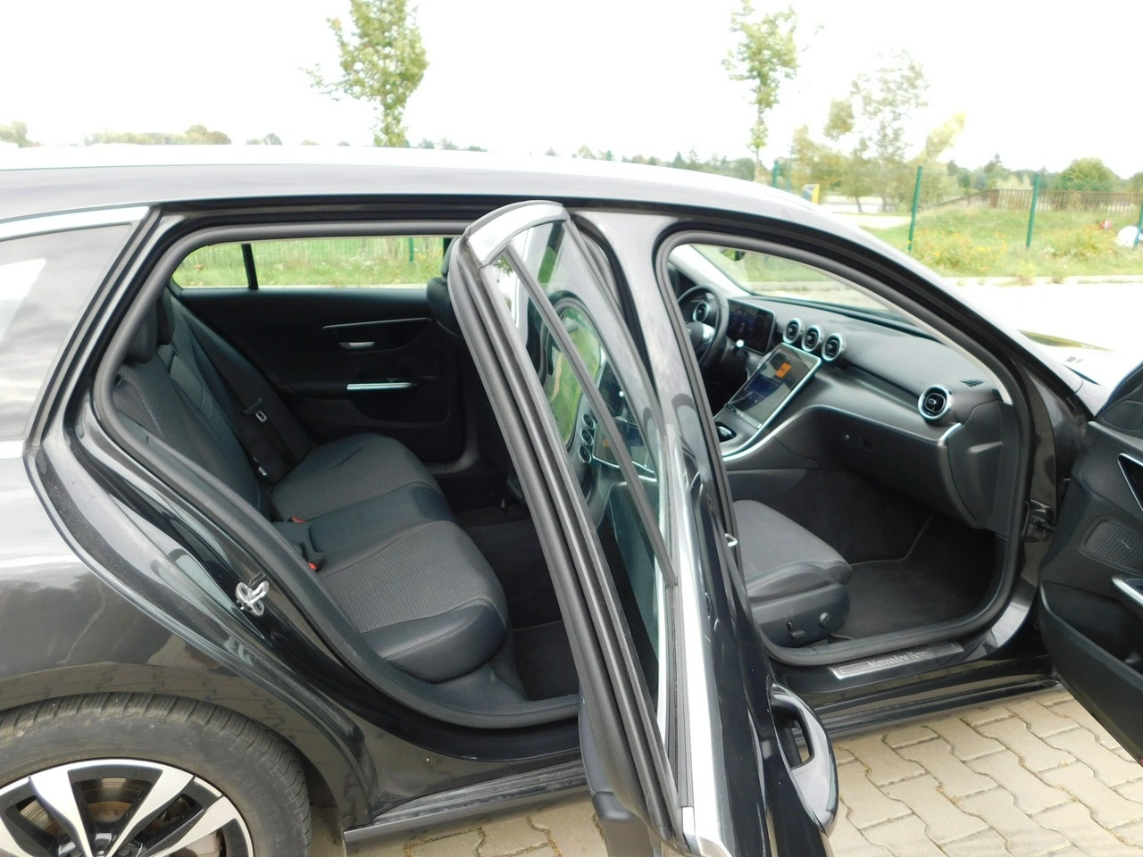 Mercedes C 220 - Zdjęcie 8