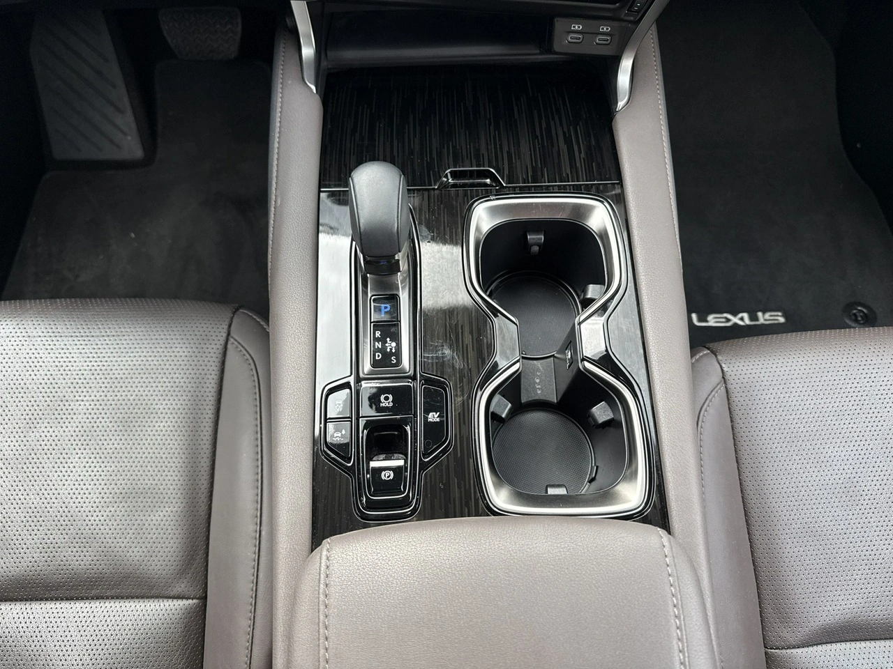 Lexus RX - Zdjęcie 24