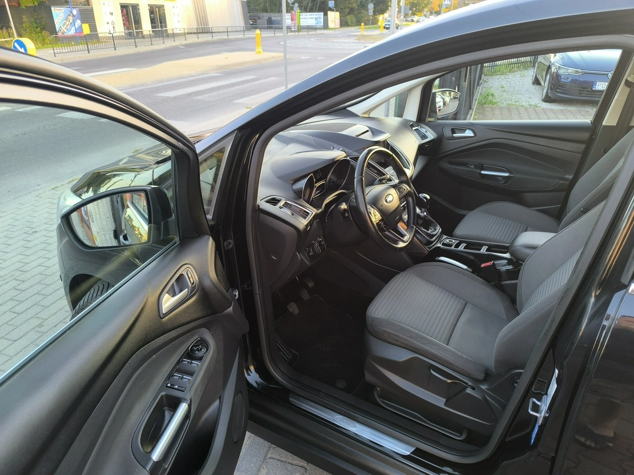 Ford Grand C-MAX - Zdjęcie 12
