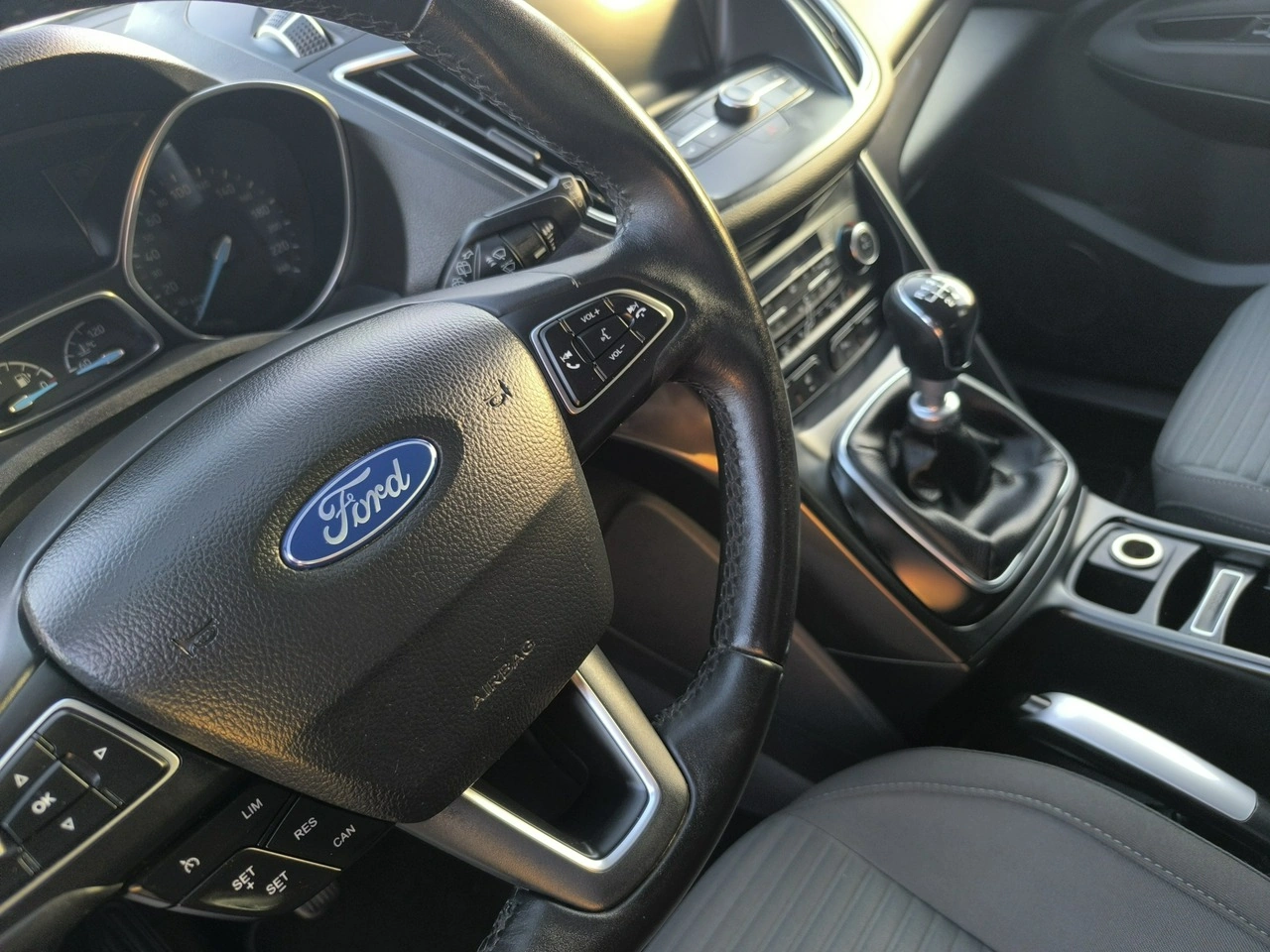 Ford Grand C-MAX - Zdjęcie 15