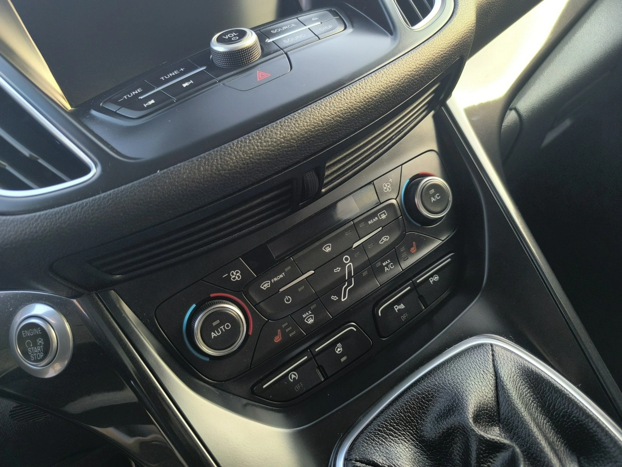 Ford Grand C-MAX - Zdjęcie 17