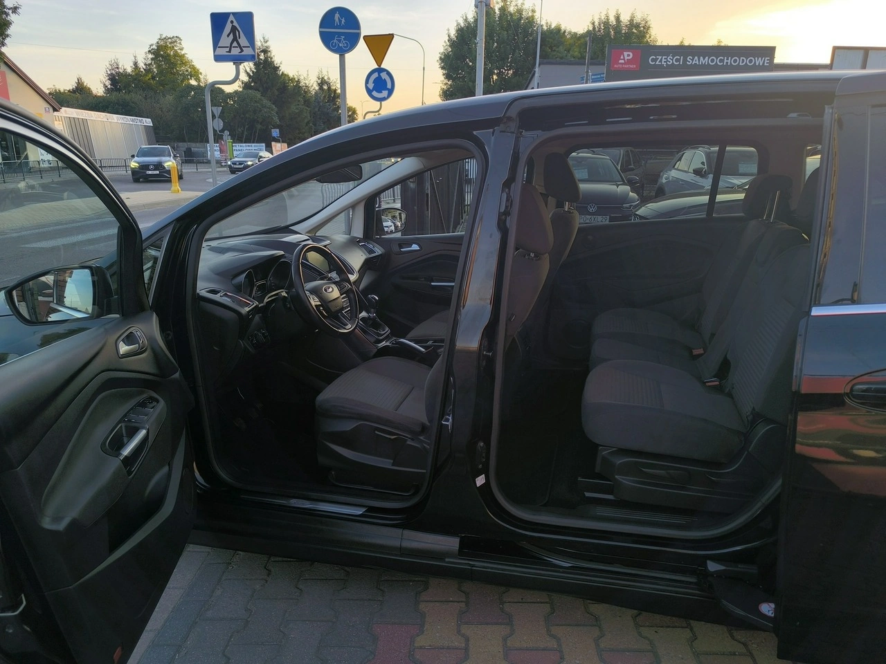 Ford Grand C-MAX - Zdjęcie 20