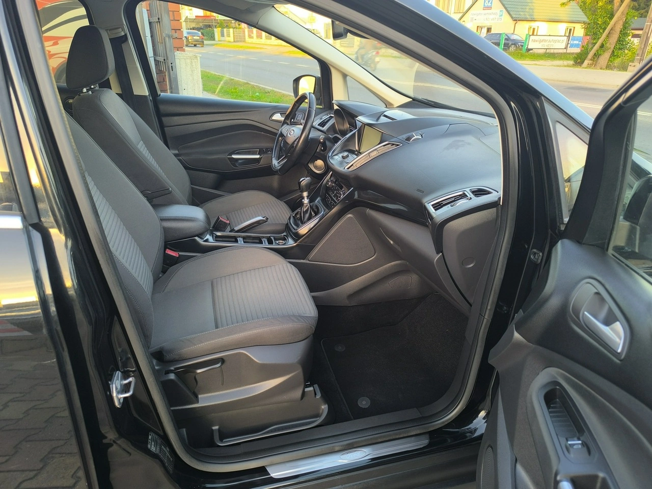 Ford Grand C-MAX - Zdjęcie 26
