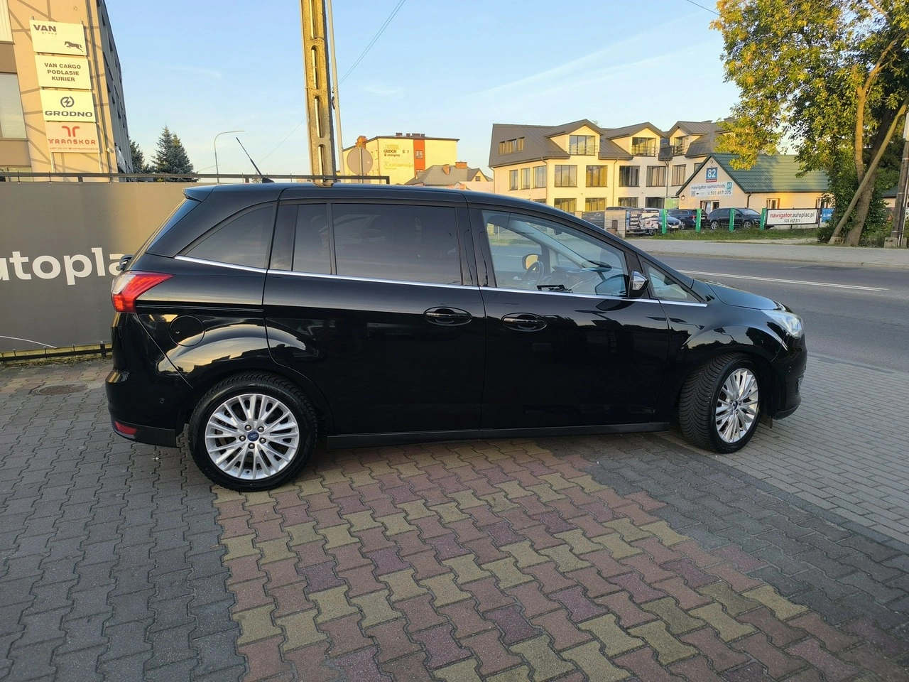 Ford Grand C-MAX - Zdjęcie 2