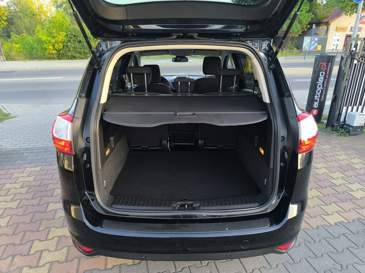 Ford Grand C-MAX - Zdjęcie 29
