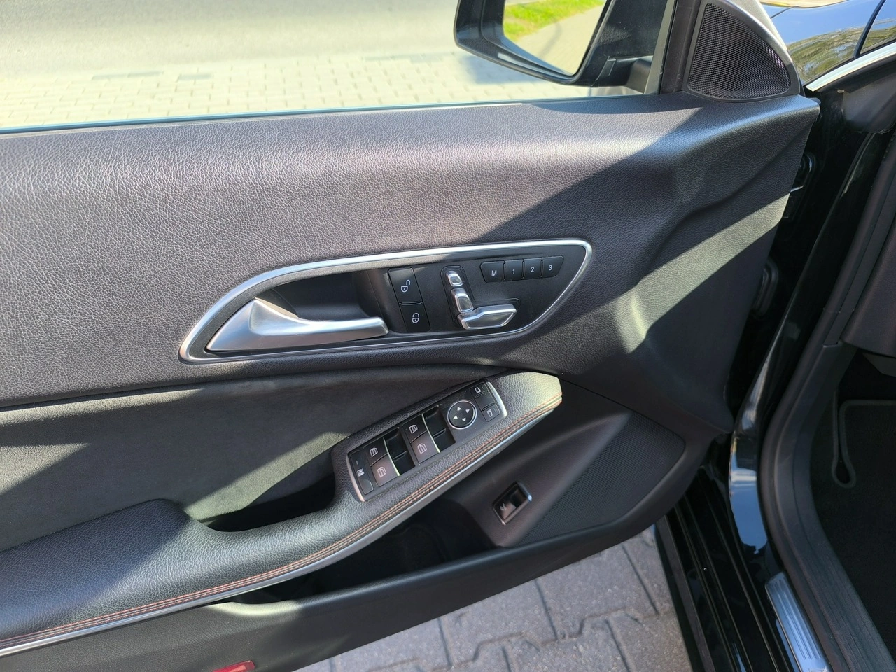 Mercedes CLA 220 - Zdjęcie 11