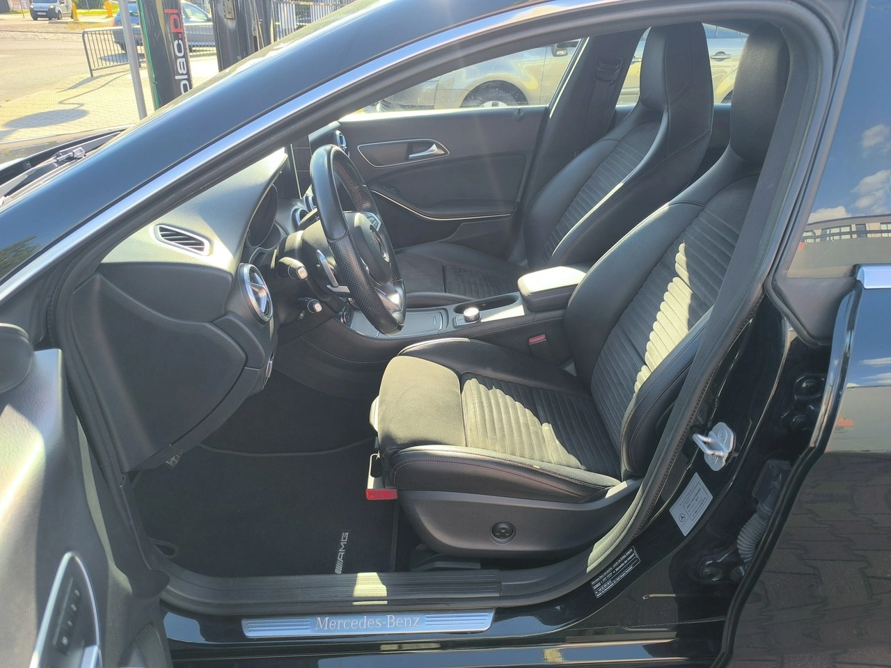 Mercedes CLA 220 - Zdjęcie 14