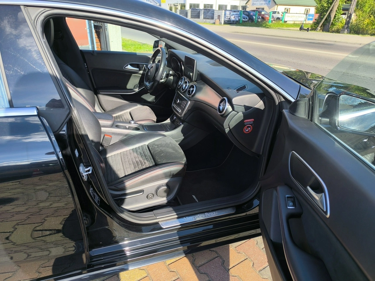 Mercedes CLA 220 - Zdjęcie 17