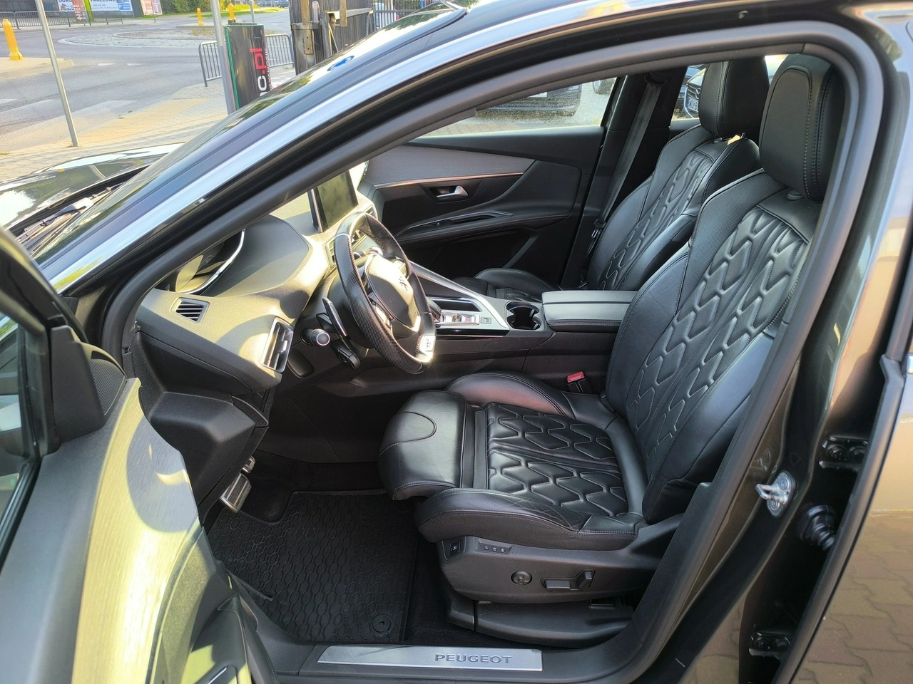 Peugeot 3008 - Zdjęcie 16