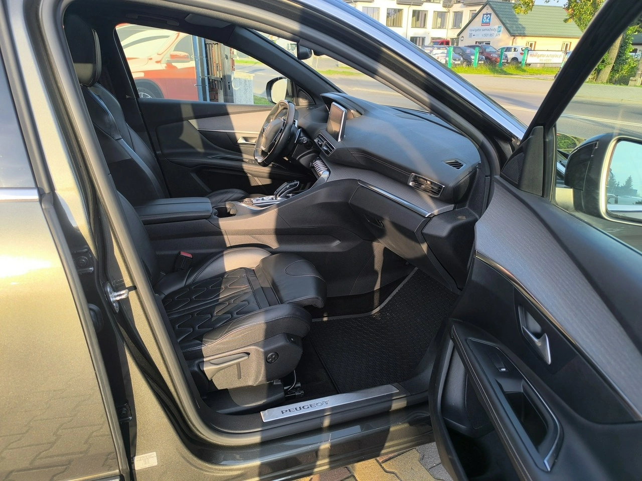 Peugeot 3008 - Zdjęcie 25