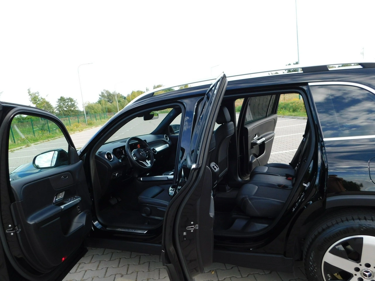 Mercedes GLB - Zdjęcie 14