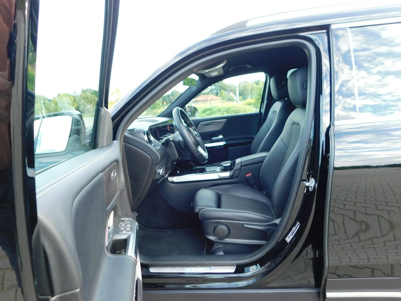 Mercedes GLB - Zdjęcie 15