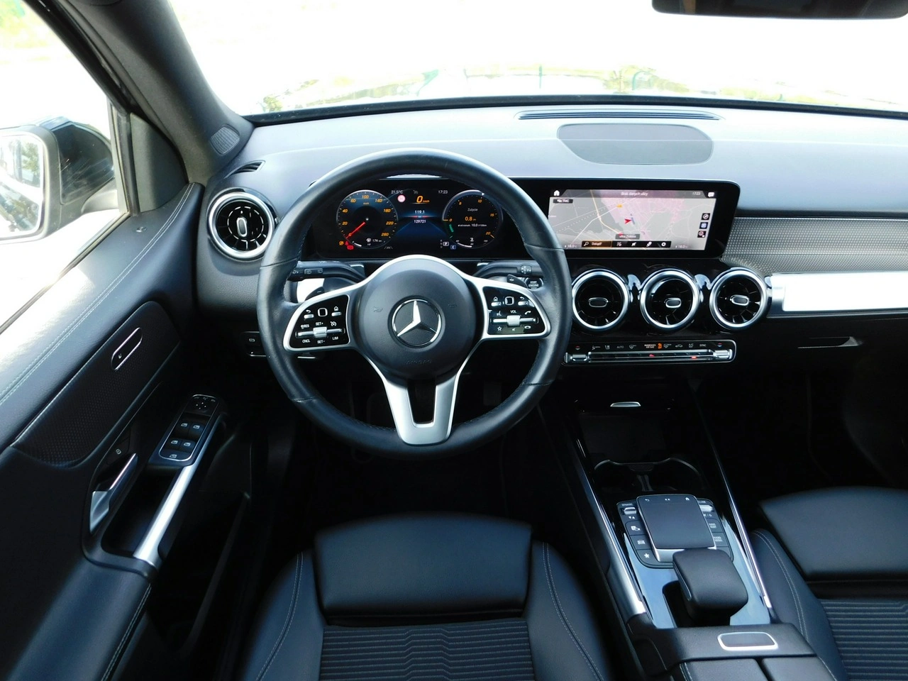 Mercedes GLB - Zdjęcie 16