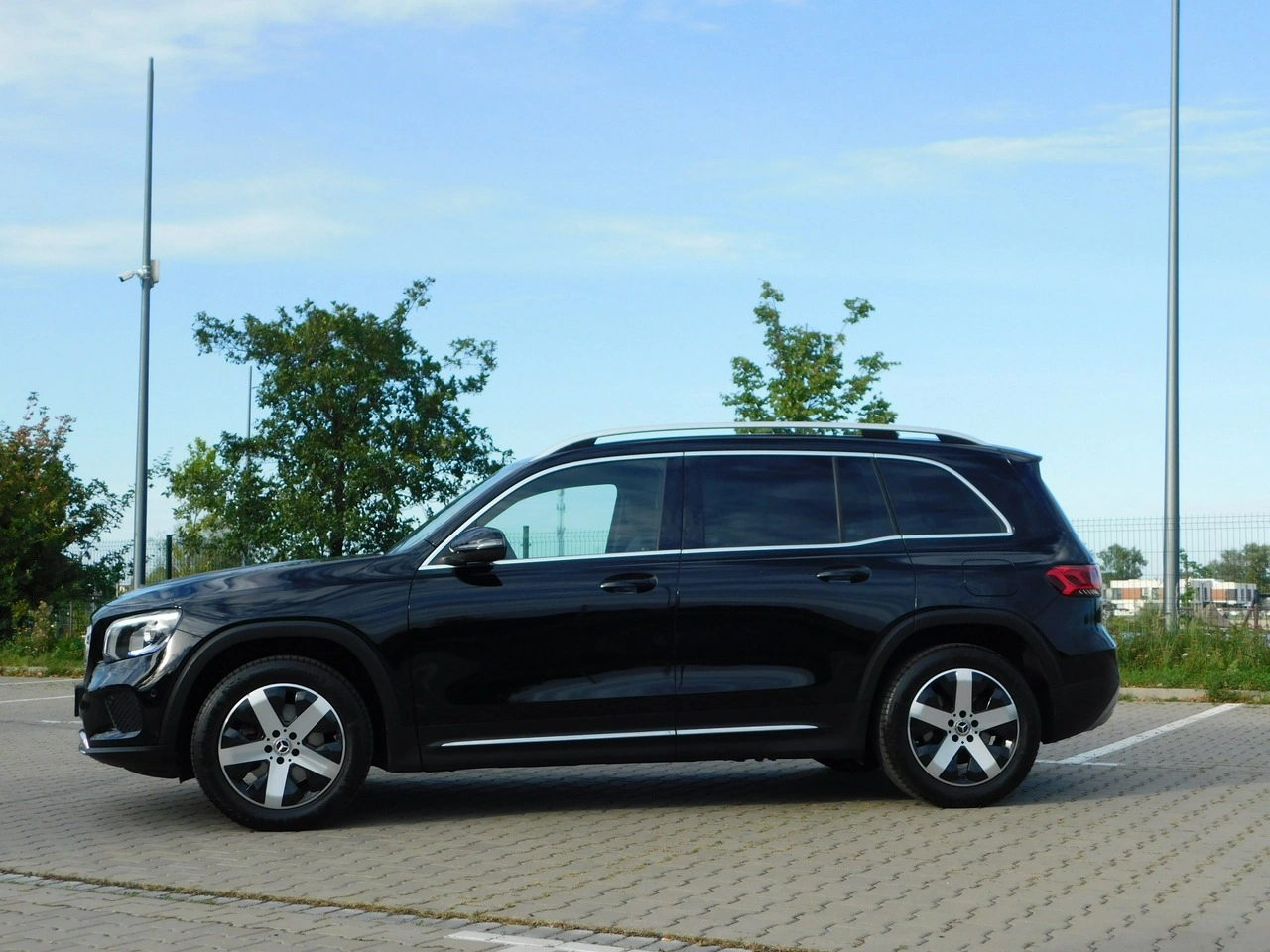 Mercedes GLB - Zdjęcie 1