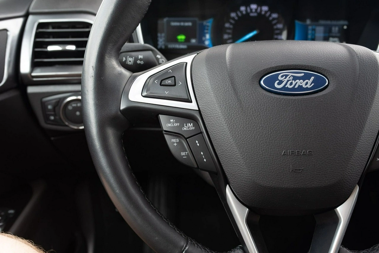 Ford Mondeo - Zdjęcie 11